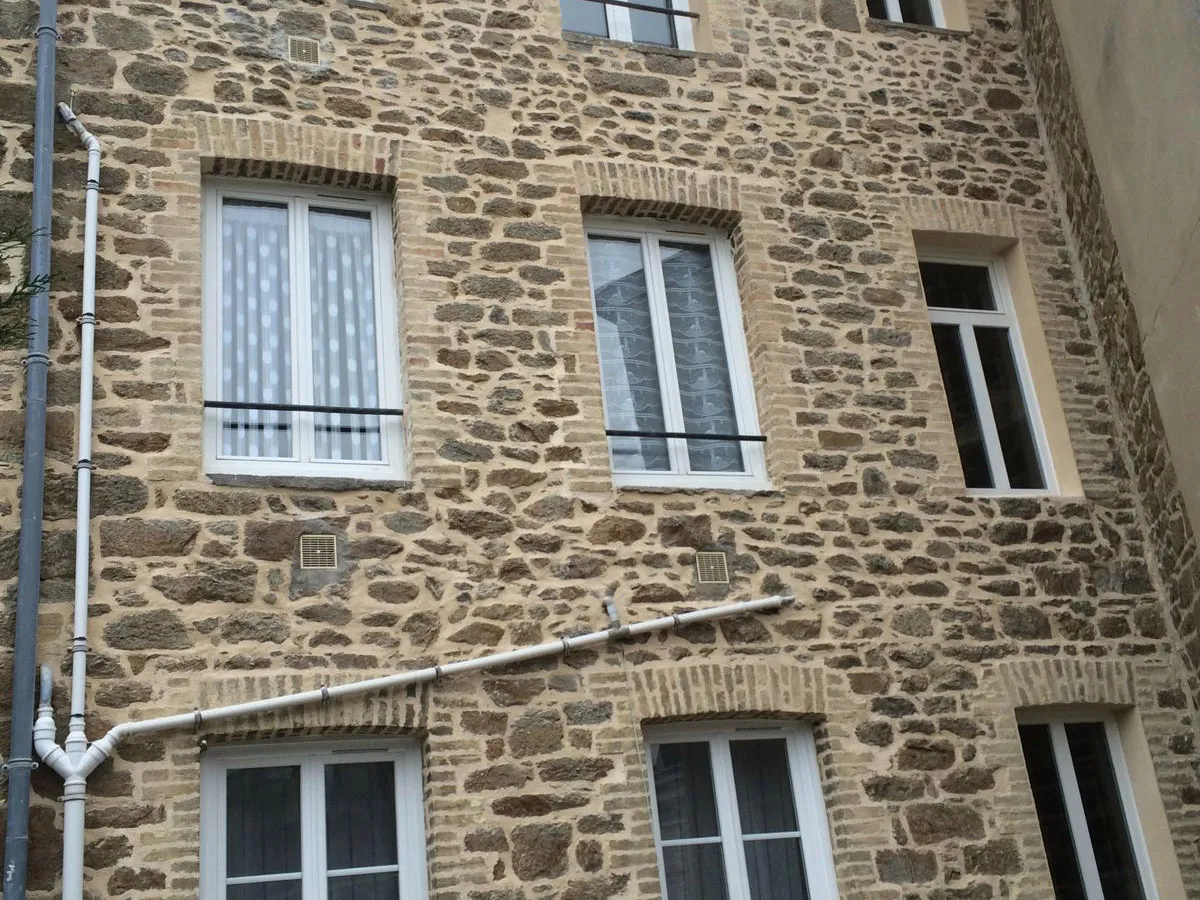 Joints à la chauxRennes-Ravalement